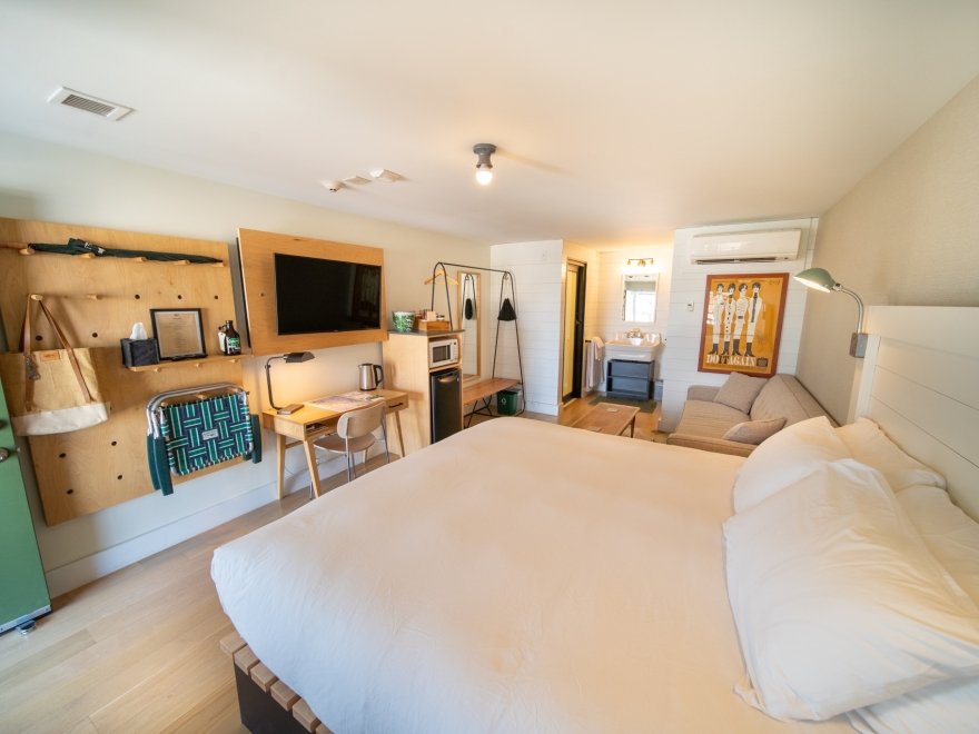 Dogfish Inn