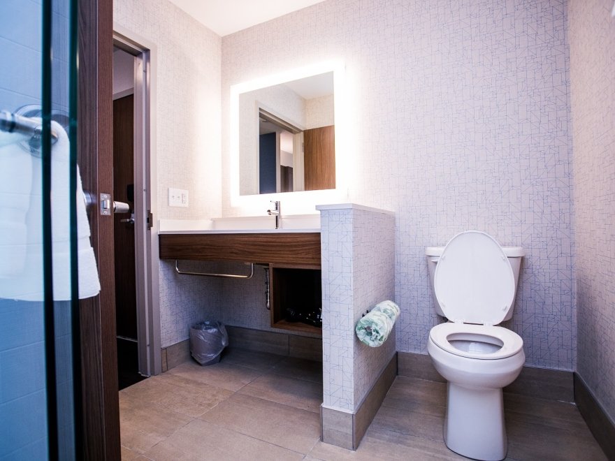 Holiday Inn Express & Suites Rehoboth Beach