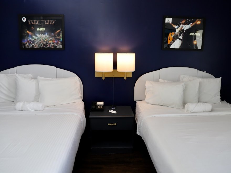 Hotel Dewey