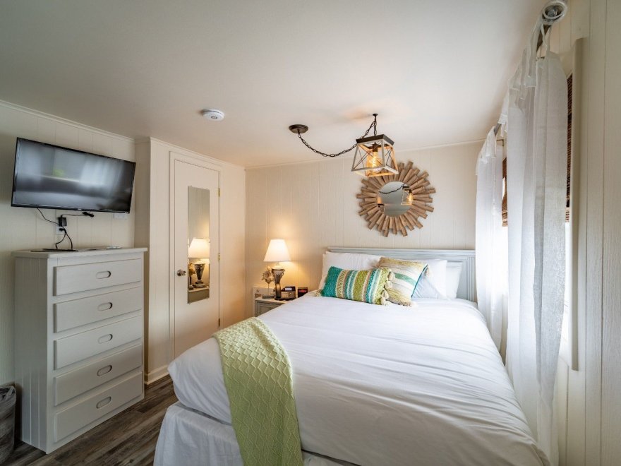Ocean Glass Inn